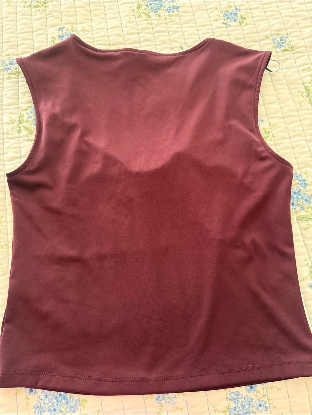 Sleeveless Twist Front Women'sTop - Wine - Picture 4 of 4
